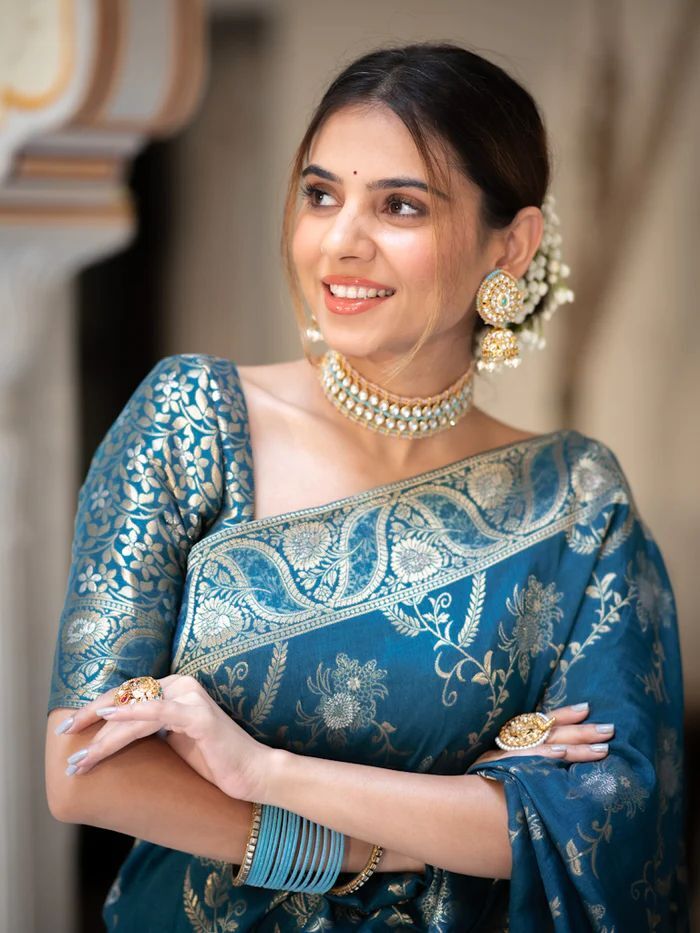 Rama Silk Saree With Unstitched Brocade Heavy Work Blouse