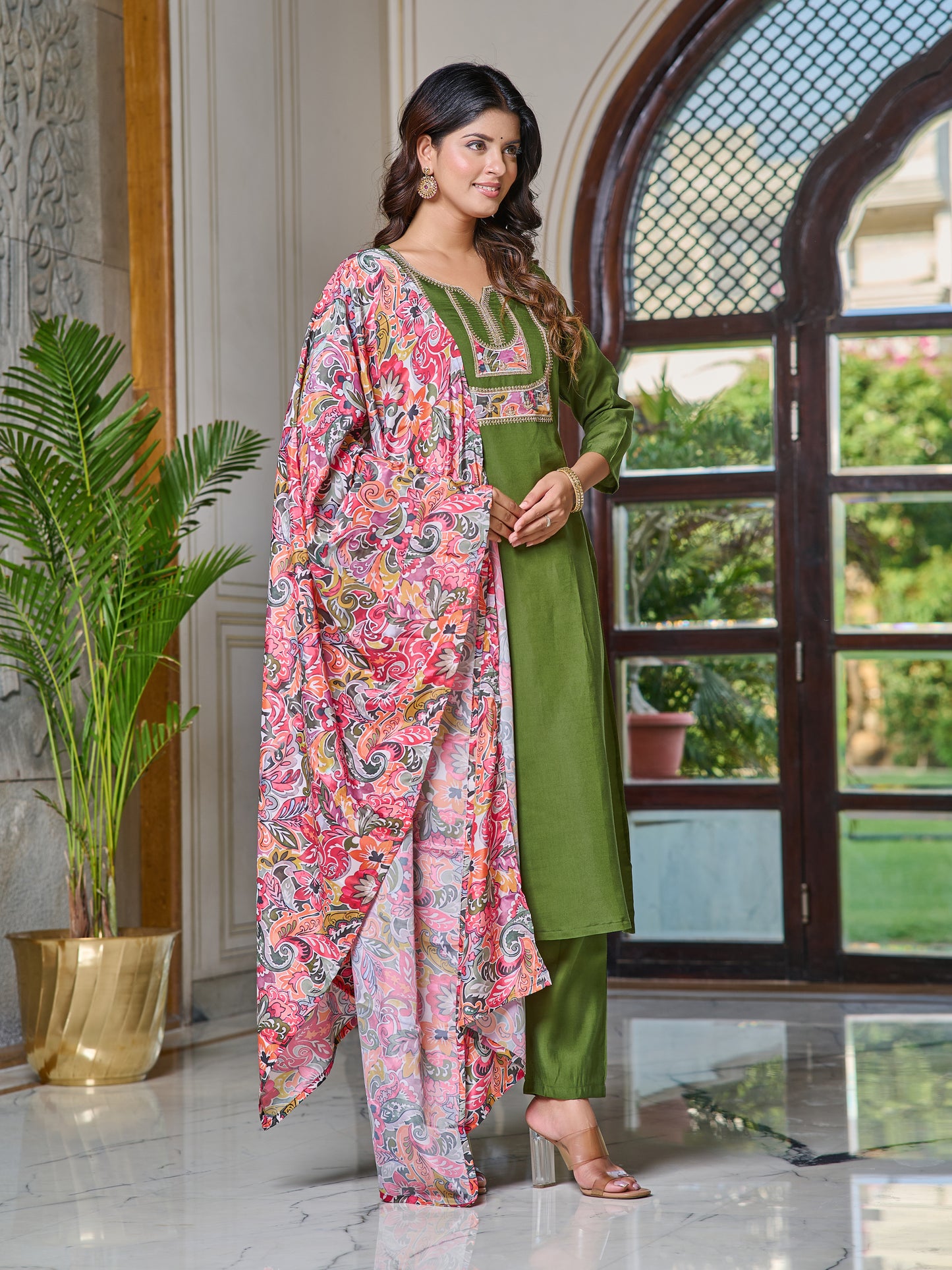 Green Embroidered Chanderi Kurti With Pant & Dupatta Set for Women