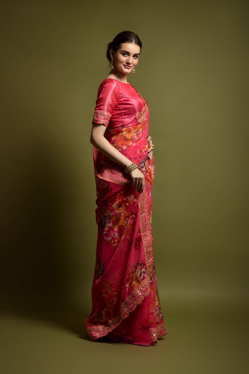 Pink Floral Georgette Chiffon Saree With Unstitched Heavy Bengalori Sarttin Blouse