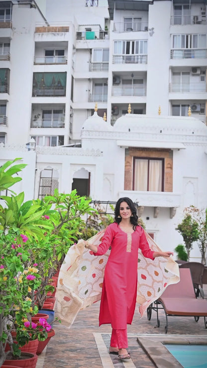 Pink Embroidered Chanderi Kurta With Pant And Dupatta Set for Women