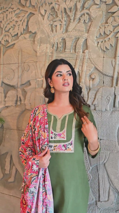 Green Embroidered Chanderi Kurti With Pant & Dupatta Set for Women